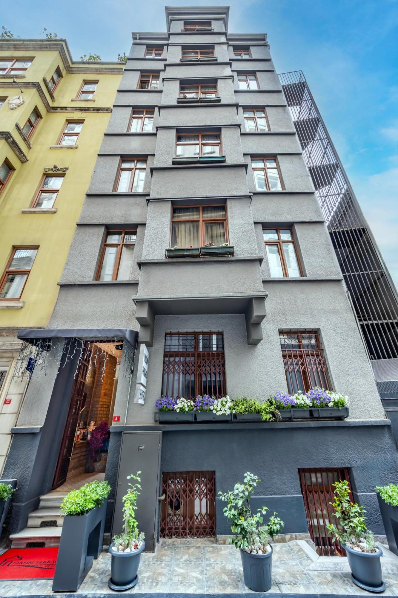 Taksim Terrace 2*